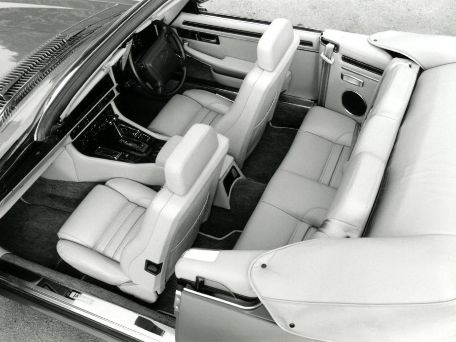  Jaguar XJ-S Convertible 1988 года  (фото 2 из 5)